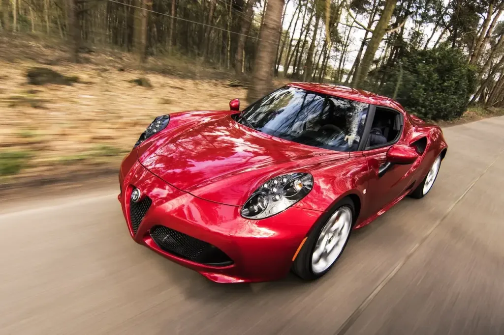 Małe sportowe auto - świetny zakup